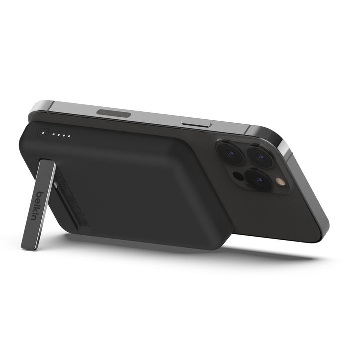 Belkin BoostCharge Magnetic Wireless Power Bank 5K + Stand Black product image