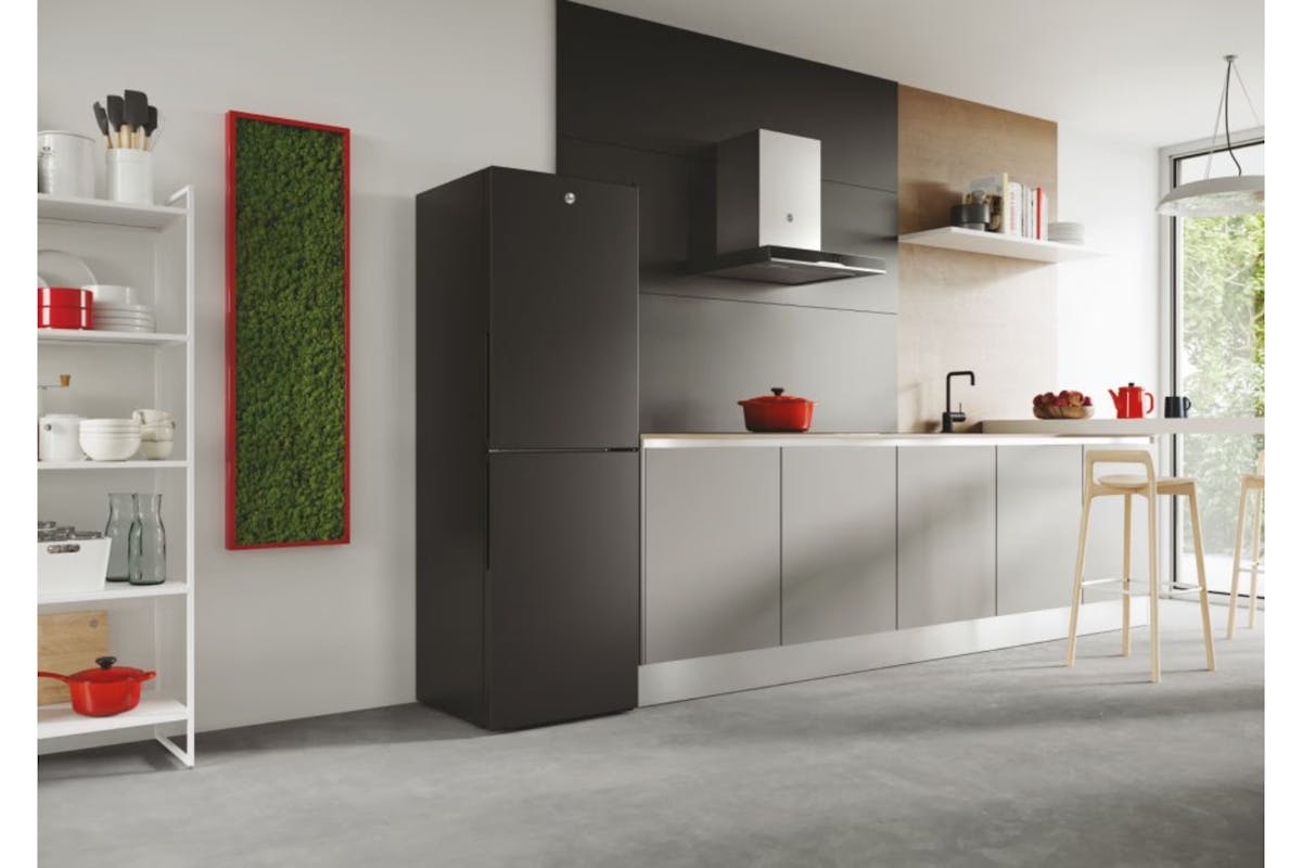 Hoover H-Fridge 300 252L 50/50 Fridge Freezer - Black - product view