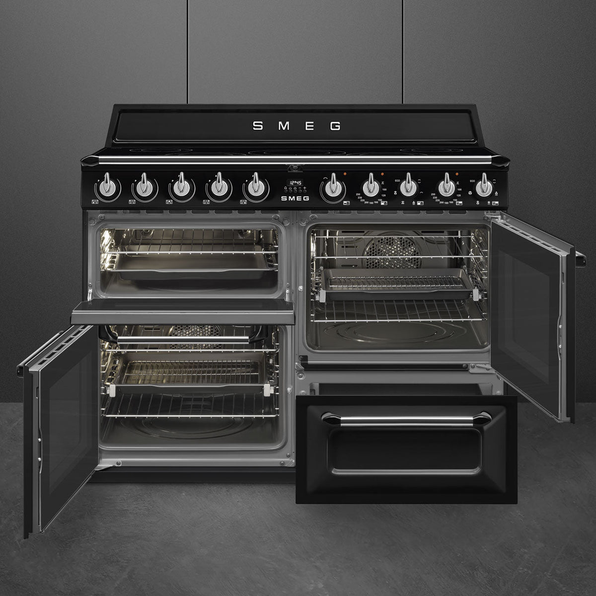 Smeg Victoria 110cm Induction Range Cooker with 3 Ovens - Black - product view