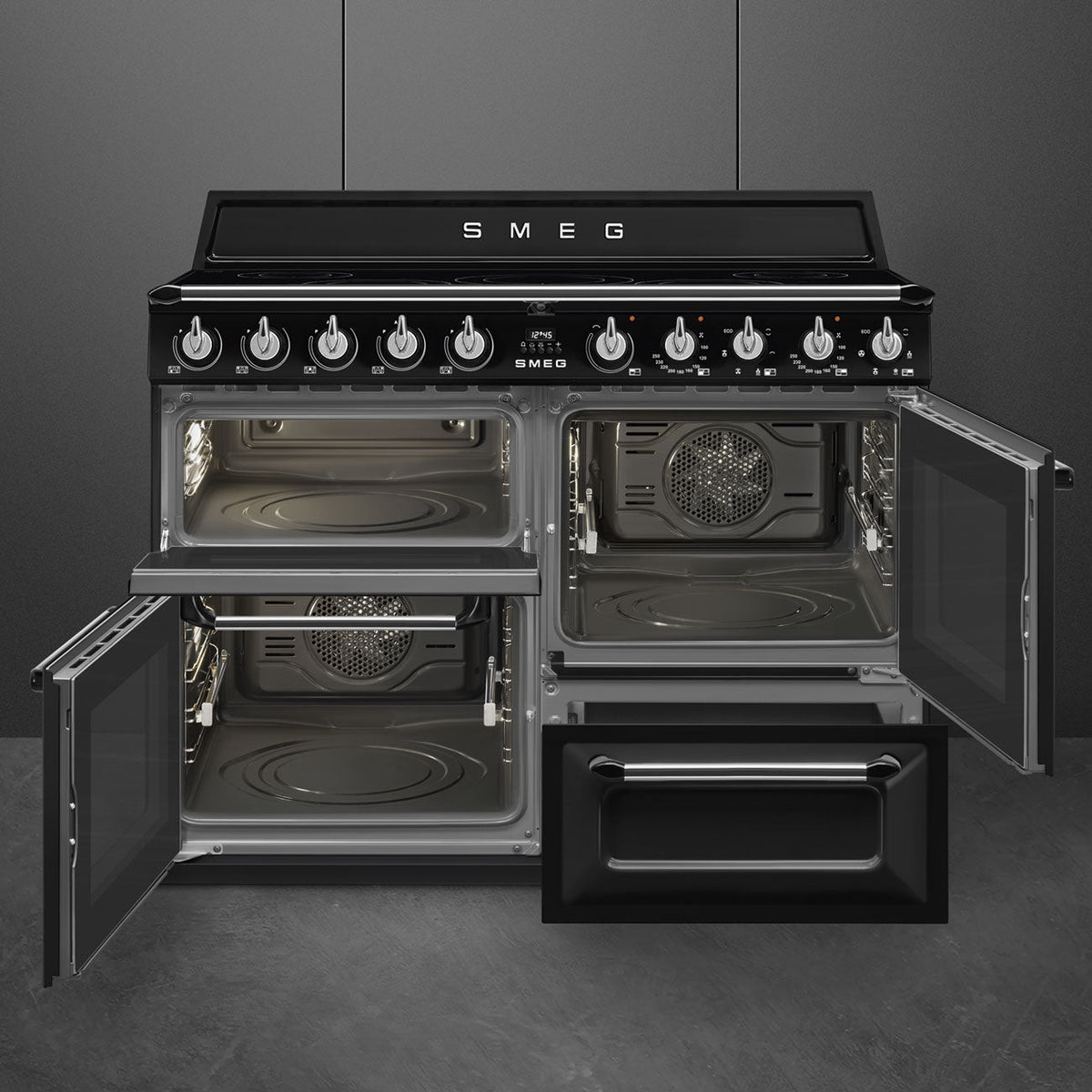 Smeg Victoria 110cm Induction Range Cooker with 3 Ovens - Black - product view