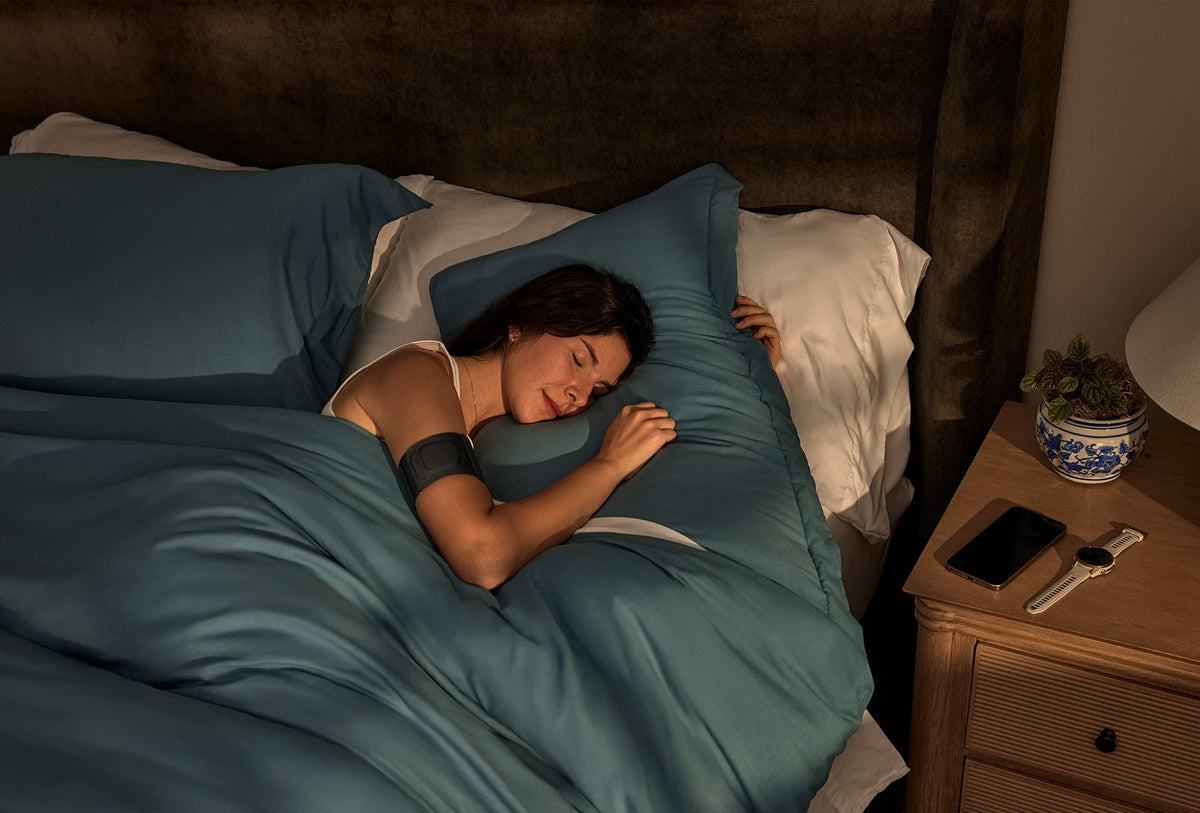 Garmin Index Sleep Monitor Smart Sleep Band - lifestyle