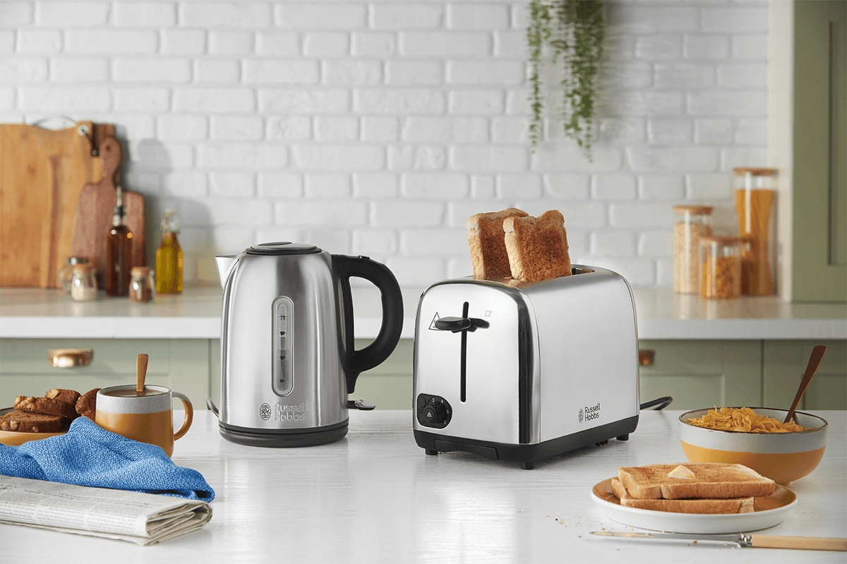 Russell Hobbs Snowdon 1.7L Kettle 3000W - Brushed Stainless Steel - with the matching toaster