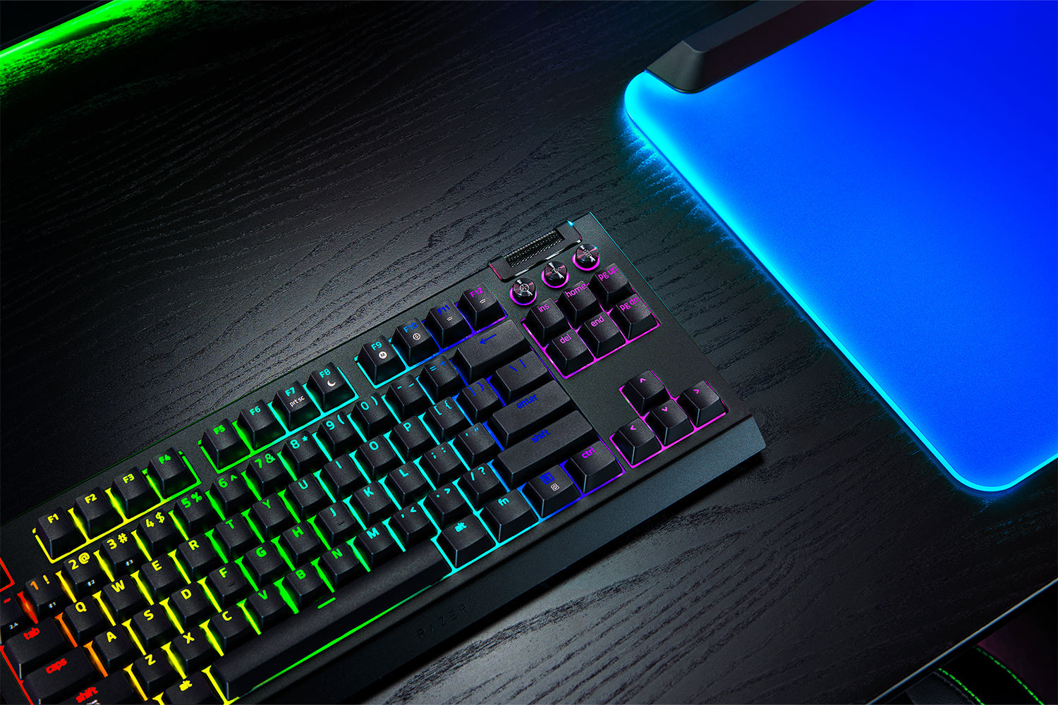 Razer BlackWidow V4 Tenkeyless HyperSpeed Wireless Gaming Keyboard, Orange Switch, UK Layout, Black product image