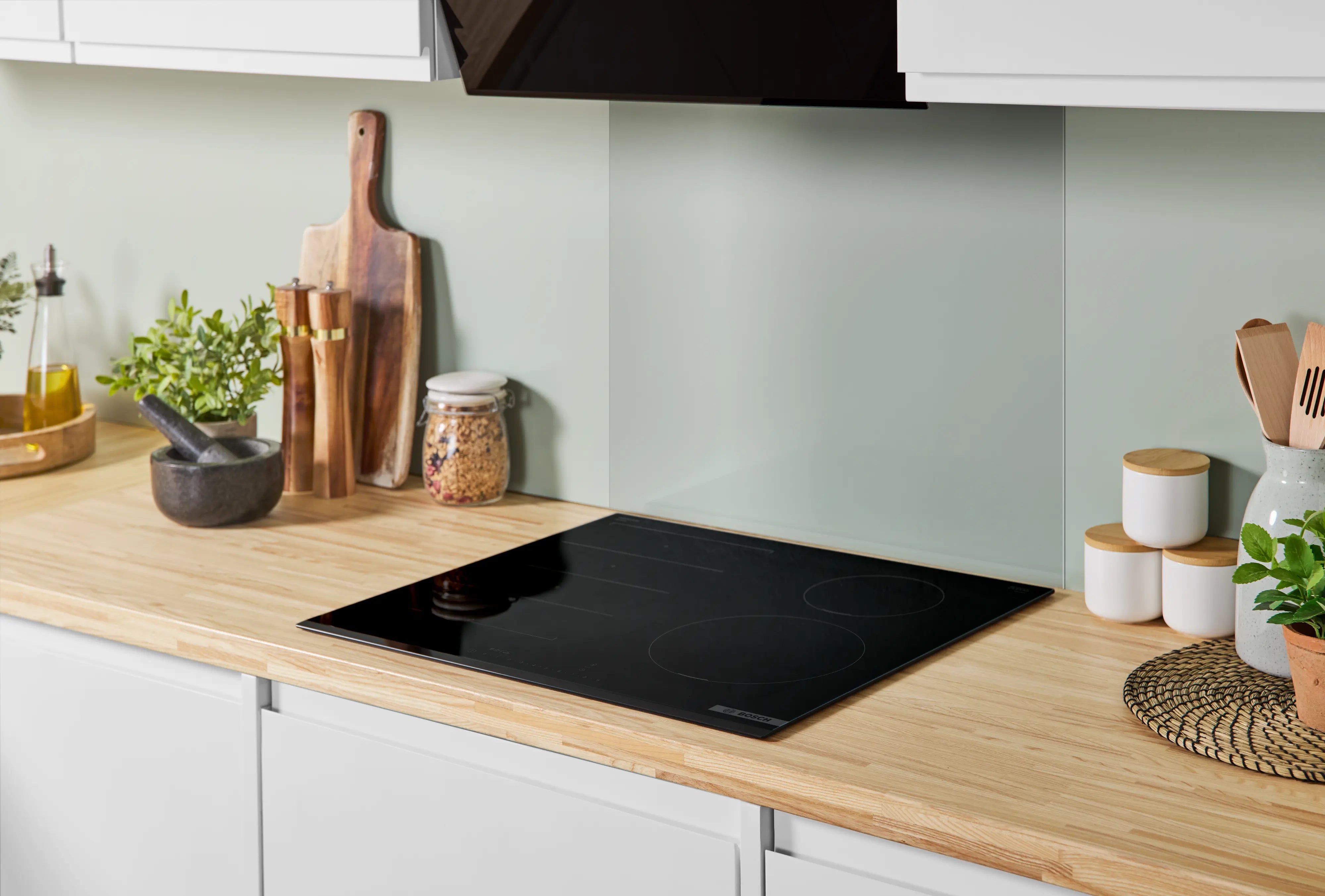 Bosch Series 6 PIX631HC1E 60cm FlexInduction hob in Black