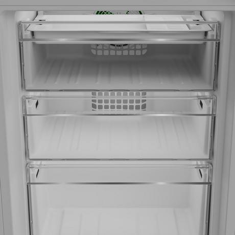 Blomberg Integrated 70:30 Frost Free Fridge Freezer 54cm White | KNE4554EVI