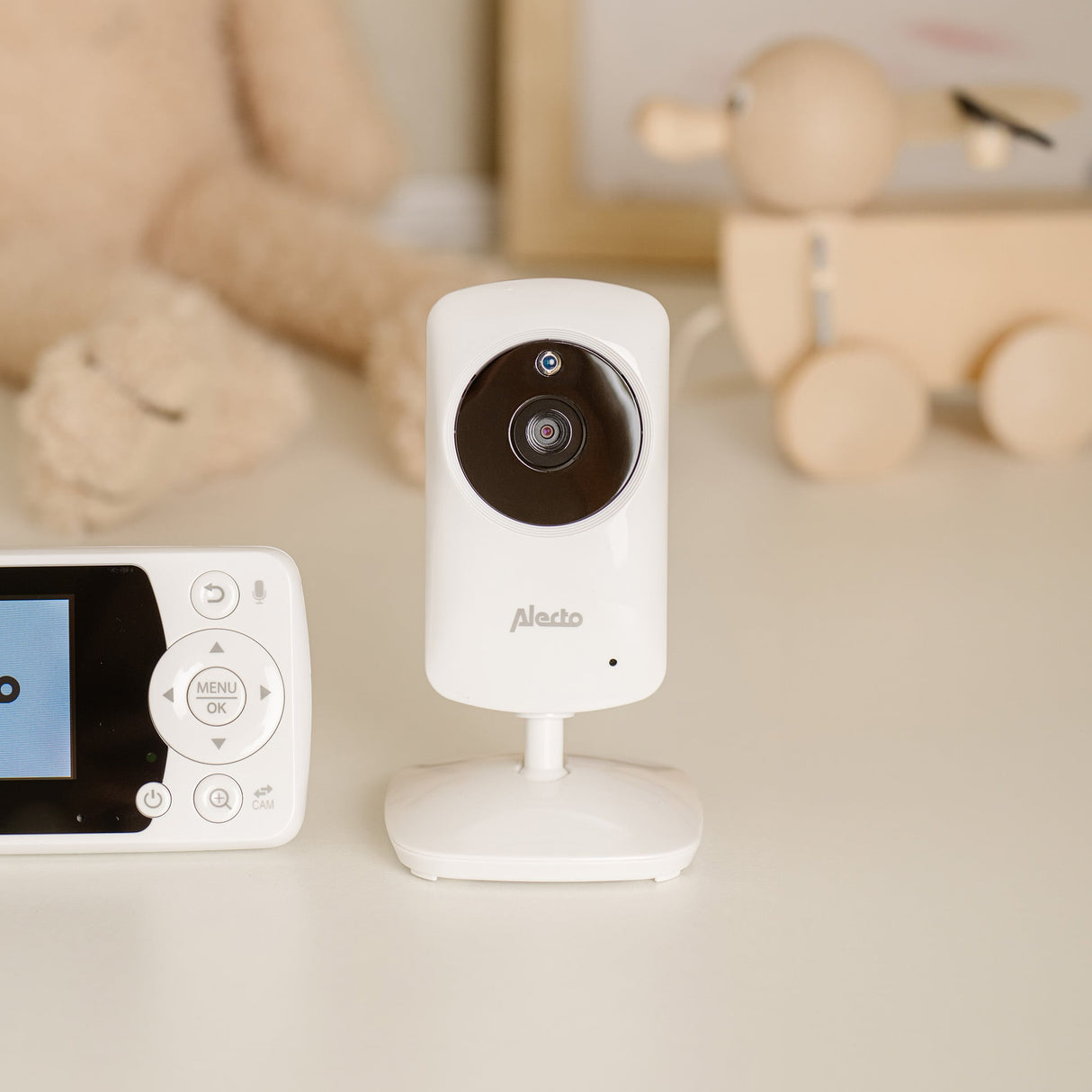 Alecto DVM-64C White/Black baby monitor camera product image 6