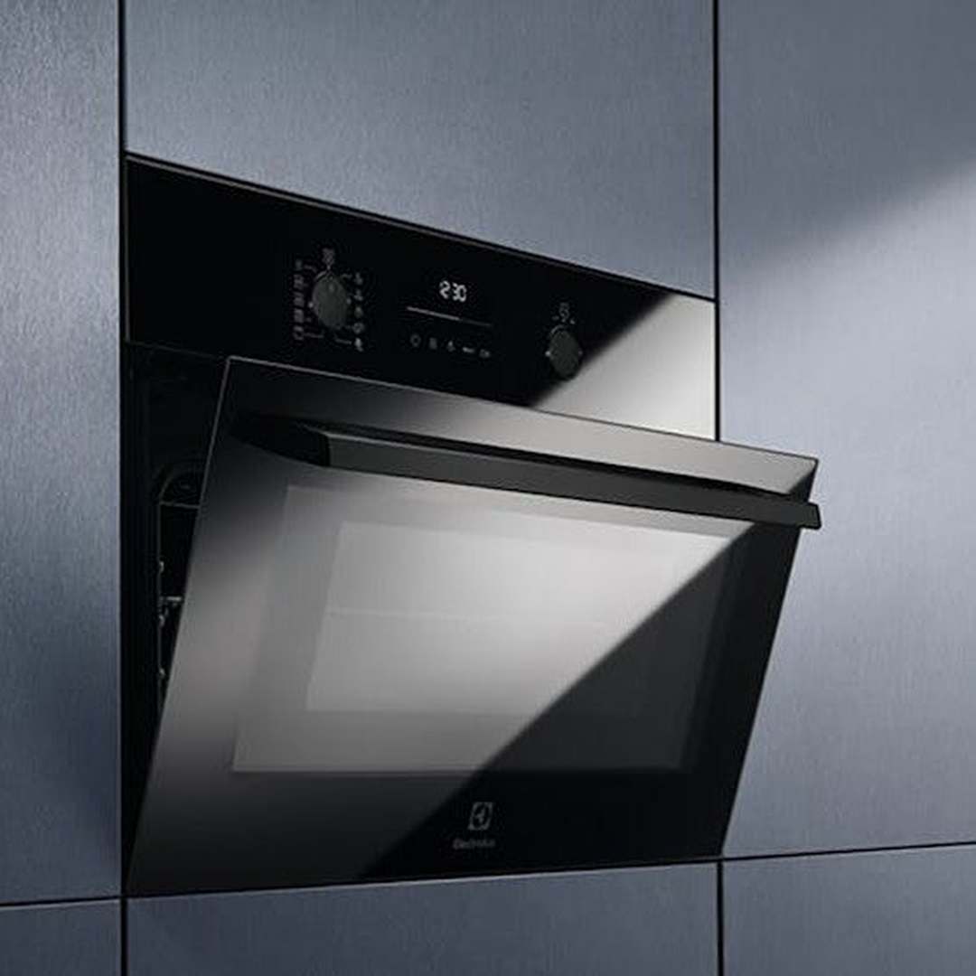 Electrolux 43L Built-In Microwave Combi Oven | EVLDE46K Electrolux Oven Euronics Ireland