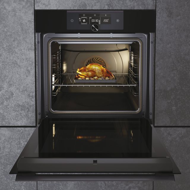 Haier I-Turn Series 6 70L Built-In Electric Single Oven - Black | HWO60SM6F8BH