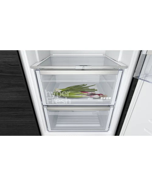 Siemens iQ500 Integrated Larder Fridge | KI81RADD0G