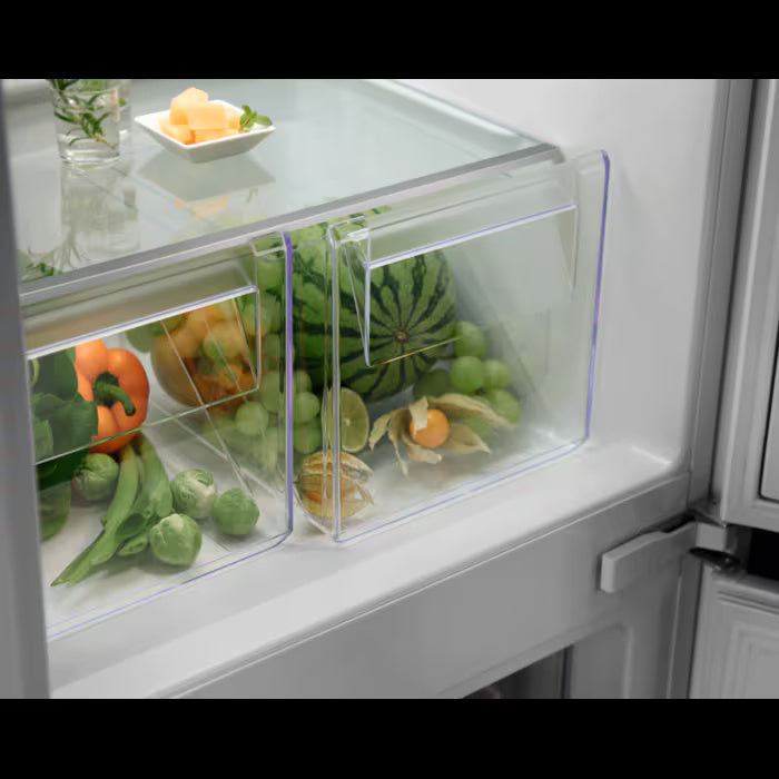 Electrolux 700 GreenZone 257L Integrated Fridge Freezer with AI CoolAssist - product view