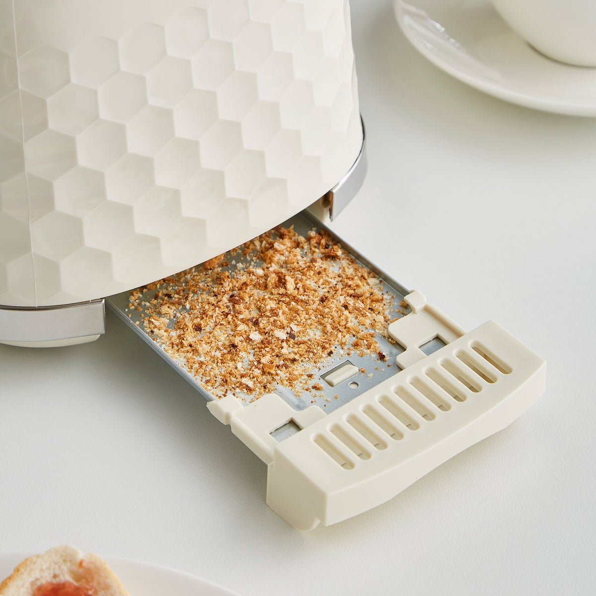 Morphy Richards Hive Toaster 2-Slice Cream product image
