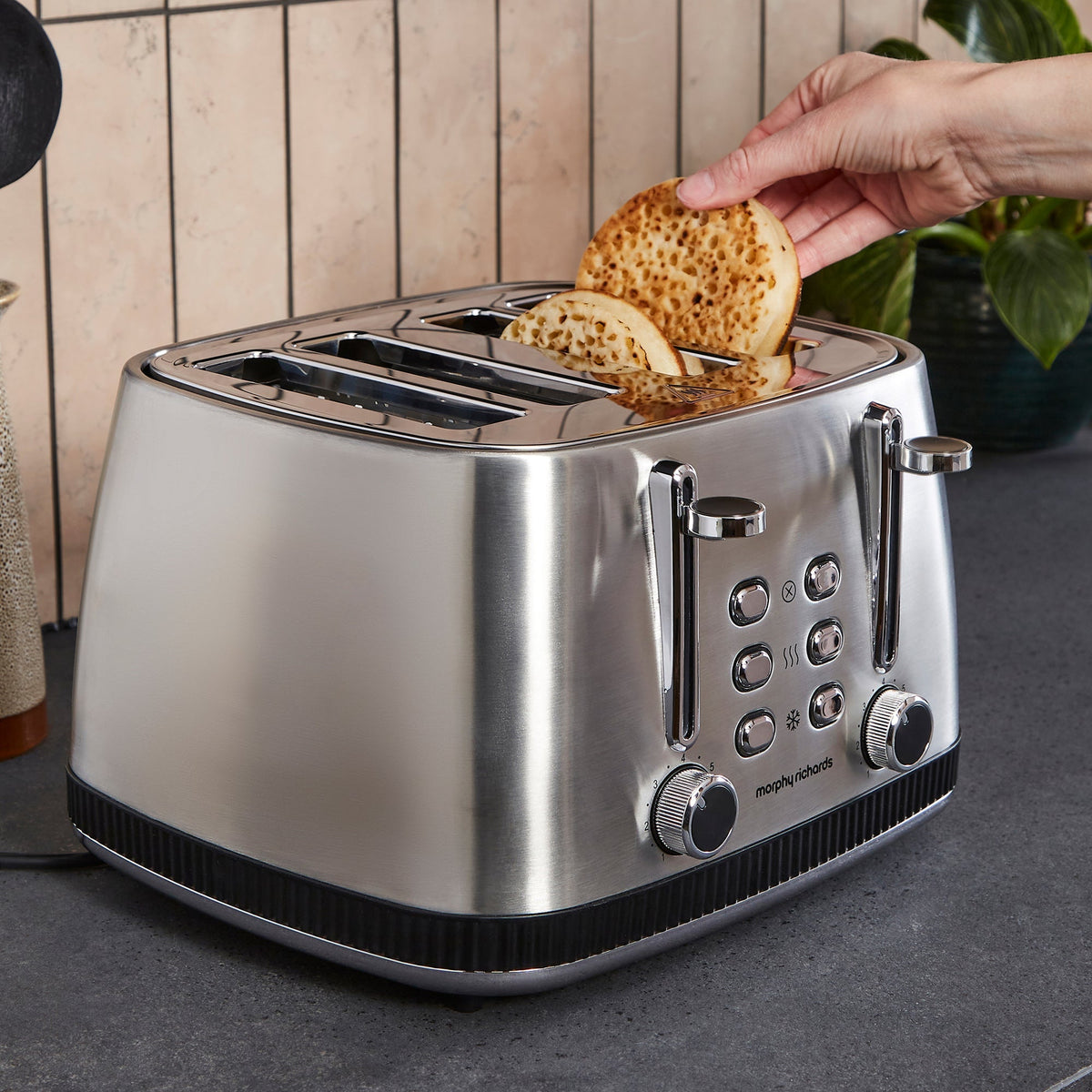 Morphy Richards Essentials Kettle 1.7L Black product image