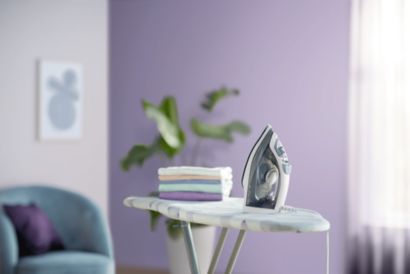 Philips GC1751/89 steam iron product image 3