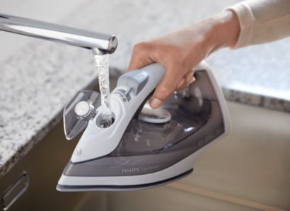 Philips GC1751/89 steam iron product image 5